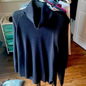 DKNY black sweater XL